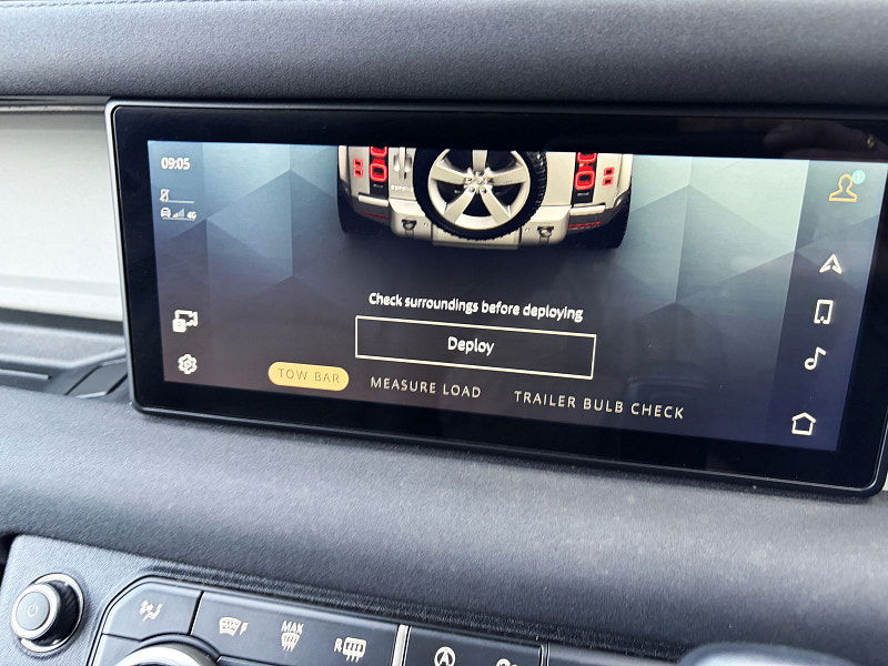 Land Rover DEFENDER 110 3.0 D250 MHEV SE Hard Top SUV 5dr Diesel Auto 4WD MWB Euro 6 (s/s) (250 ps) 5dr Automatic 2026