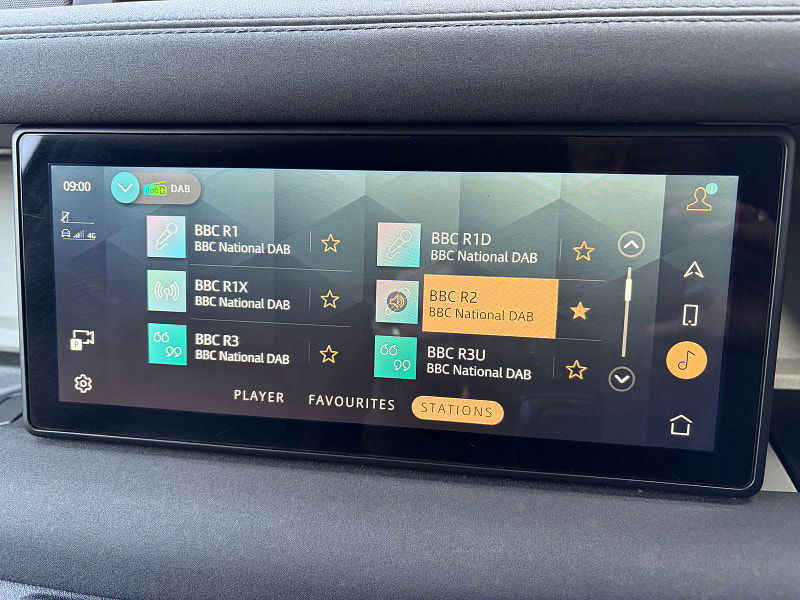 Land Rover DEFENDER 110 3.0 D250 MHEV SE Hard Top SUV 5dr Diesel Auto 4WD MWB Euro 6 (s/s) (250 ps) 5dr Automatic 2026