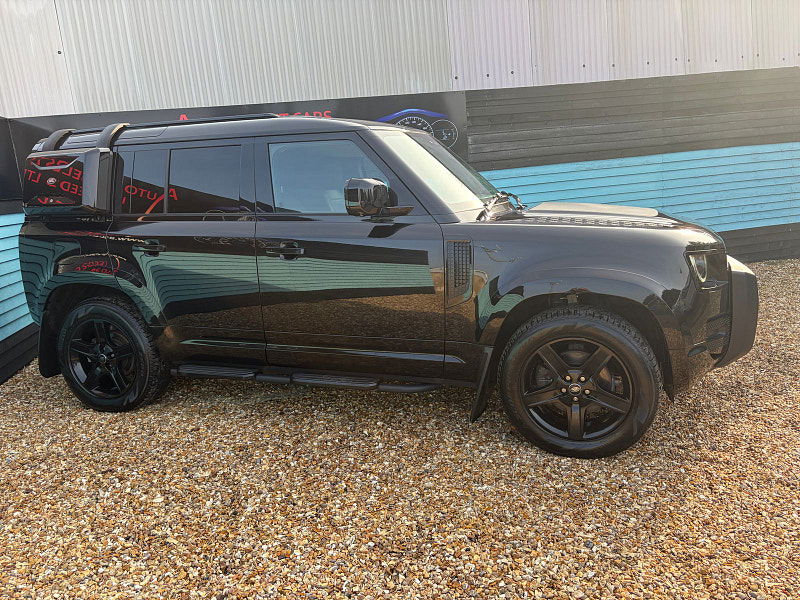 Land Rover DEFENDER 110 3.0 D250 MHEV SE Hard Top SUV 5dr Diesel Auto 4WD MWB Euro 6 (s/s) (250 ps) 5dr Automatic 2026