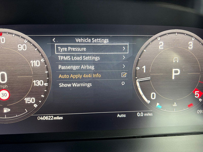 Land Rover DEFENDER 110 3.0 D250 MHEV SE Hard Top SUV 5dr Diesel Auto 4WD MWB Euro 6 (s/s) (250 ps) 5dr Automatic 2026