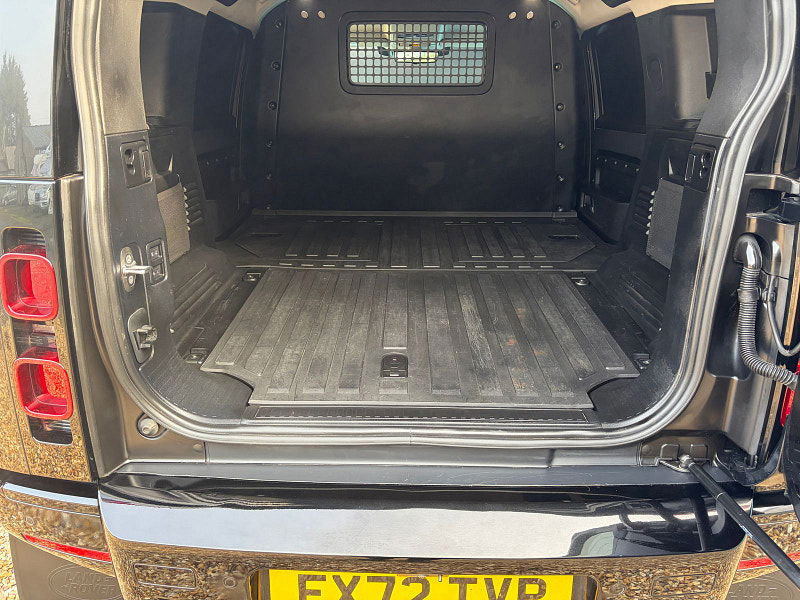 Land Rover DEFENDER 110 3.0 D250 MHEV SE Hard Top SUV 5dr Diesel Auto 4WD MWB Euro 6 (s/s) (250 ps) 5dr Automatic 2026