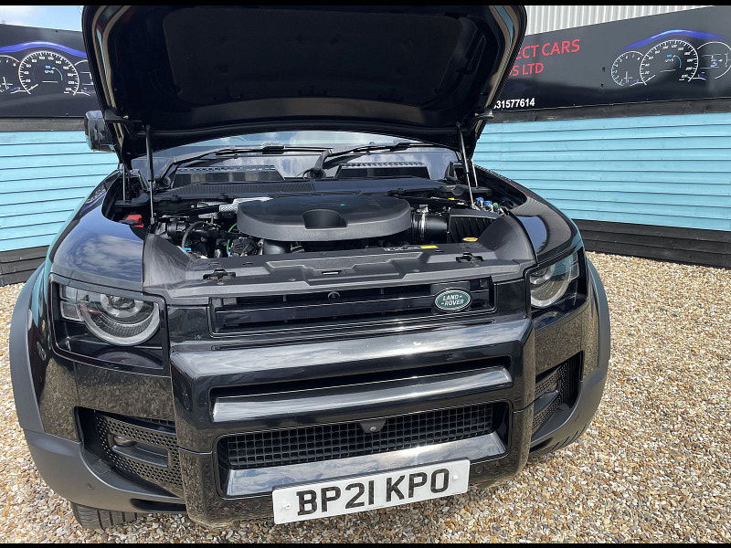 Land Rover DEFENDER 110 3.0 D250 MHEV SE Hard Top SUV 5dr Diesel Auto 4WD MWB Euro 6 (s/s) (250 ps) 5dr Automatic 2025