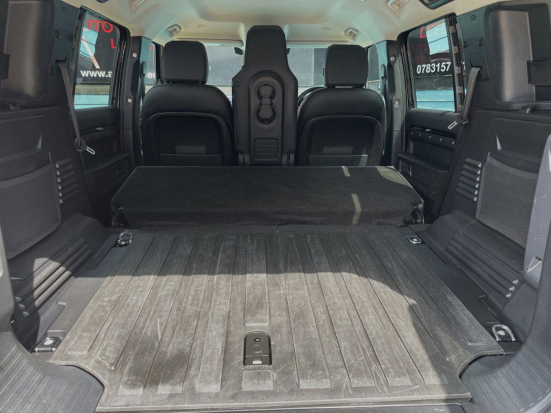 Land Rover DEFENDER 110 3.0 D250 MHEV SE Hard Top SUV 5dr Diesel Auto 4WD MWB Euro 6 (s/s) (250 ps) 5dr Automatic 2025