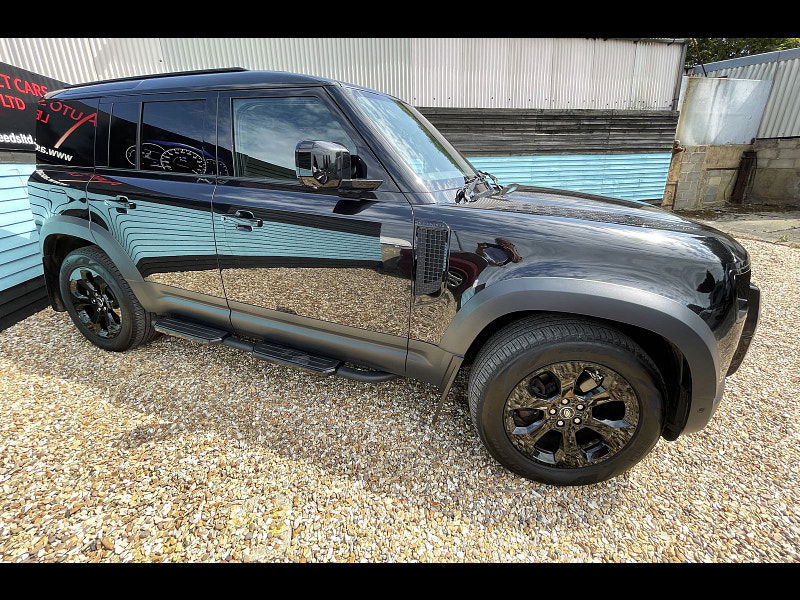 Land Rover DEFENDER 110 3.0 D250 MHEV SE Hard Top SUV 5dr Diesel Auto 4WD MWB Euro 6 (s/s) (250 ps) 5dr Automatic 2025