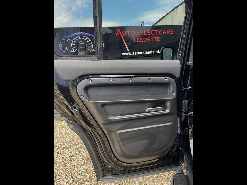 Land Rover DEFENDER 110 3.0 D250 MHEV SE Hard Top SUV 5dr Diesel Auto 4WD MWB Euro 6 (s/s) (250 ps) 5dr Automatic 2025