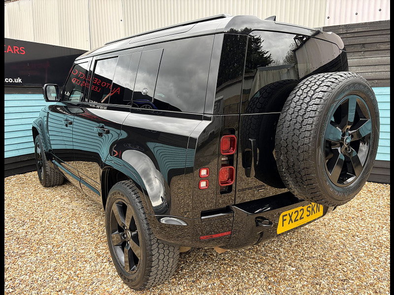Land Rover DEFENDER 110 3.0 D300 MHEV X-Dynamic SE SUV 5dr Diesel Auto 4WD Euro 6 (s/s) (300 ps) 5dr Automatic 2026
