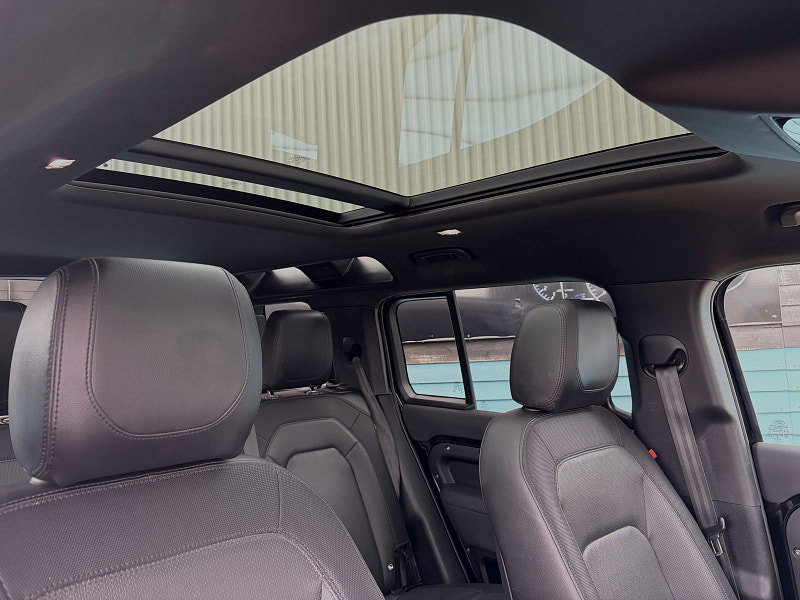 Land Rover DEFENDER 110 3.0 D300 MHEV X-Dynamic SE SUV 5dr Diesel Auto 4WD Euro 6 (s/s) (300 ps) 5dr Automatic 2026