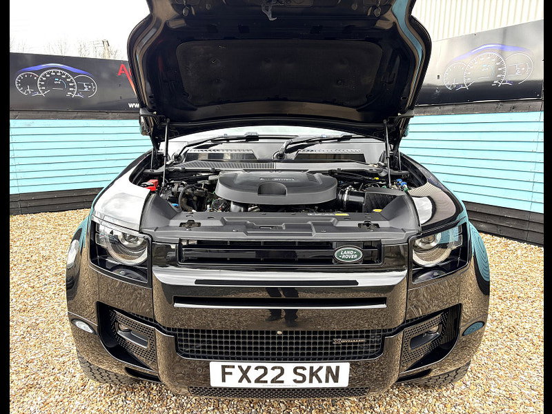 Land Rover DEFENDER 110 3.0 D300 MHEV X-Dynamic SE SUV 5dr Diesel Auto 4WD Euro 6 (s/s) (300 ps) 5dr Automatic 2026