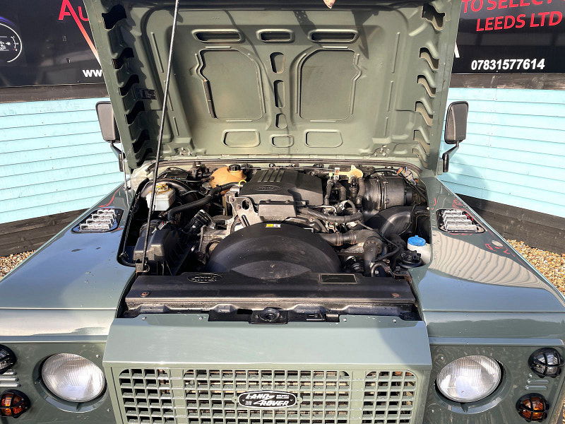 Land Rover Defender 90 2.2 TDCi Hard Top SUV 3dr Diesel Manual 4WD SWB Euro 5 (122 ps) 3dr Manual 2026