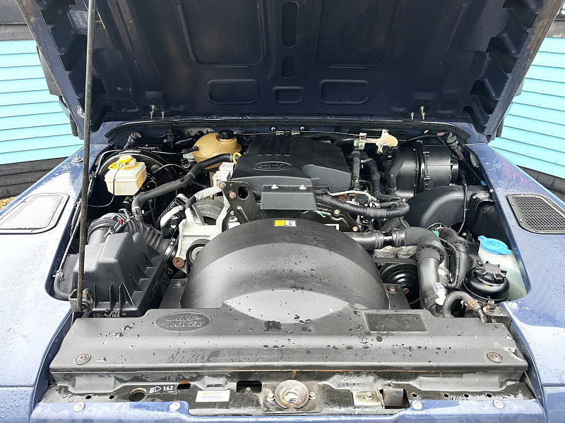 Land Rover Defender 90 2.2 TDCi Hard Top SUV 3dr Diesel Manual 4WD SWB Euro 5 (122 ps) 3dr Manual 2026