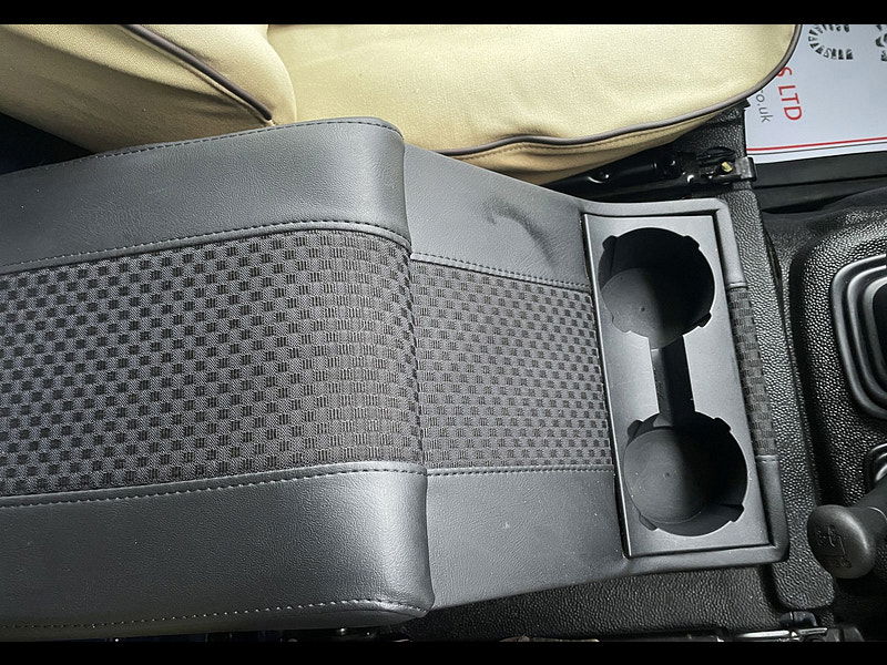 Land Rover Defender 90 2.2 TDCi Hard Top SUV 3dr Diesel Manual 4WD SWB Euro 5 (122 ps) 3dr Manual 2026