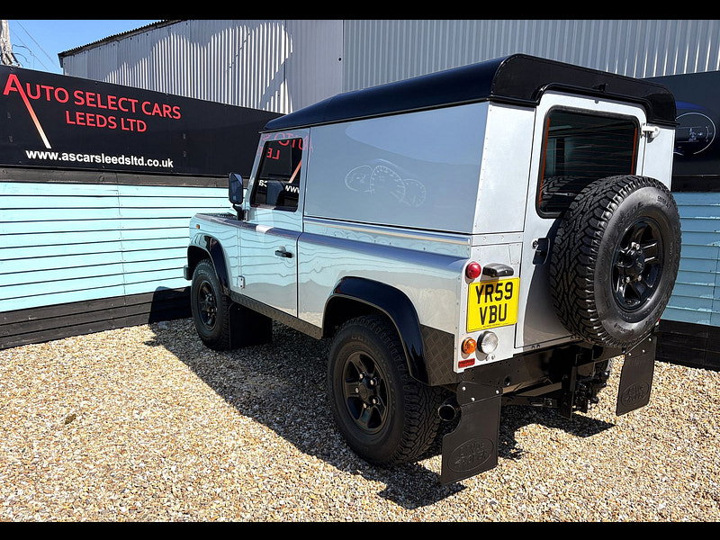 Land Rover Defender 90 2.4 TDCi Hard Top SUV 3dr Diesel Manual 4WD SWB Euro 4 (122 bhp) 3dr Manual 2026