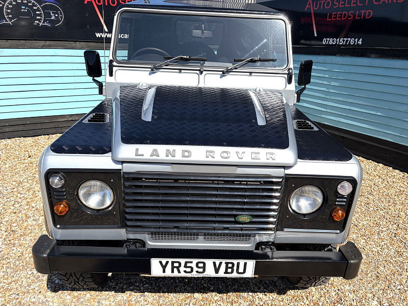 Land Rover Defender 90 2.4 TDCi Hard Top SUV 3dr Diesel Manual 4WD SWB Euro 4 (122 bhp) 3dr Manual 2026