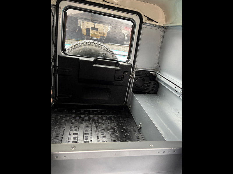 Land Rover Defender 90 2.4 TDCi Hard Top SUV 3dr Diesel Manual 4WD SWB Euro 4 (122 bhp) 3dr Manual 2026