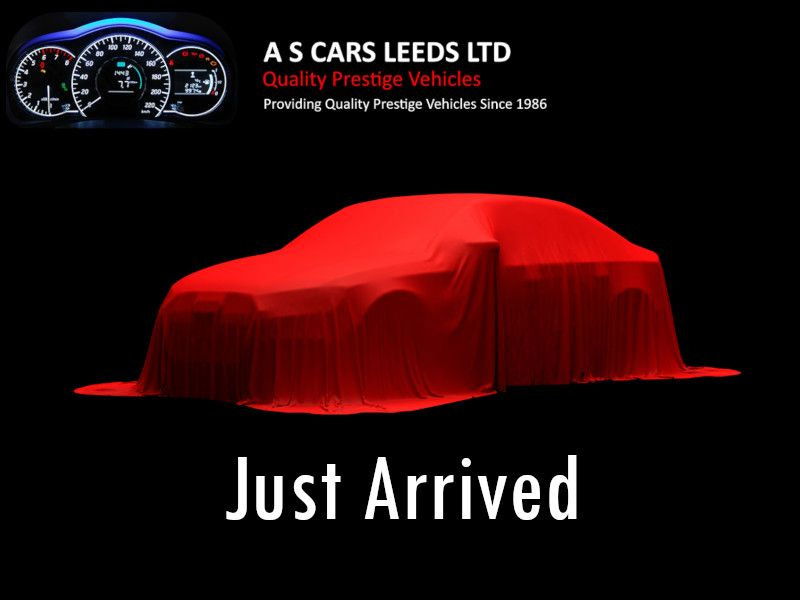 Land Rover DISCOVERY 3.0 D300 MHEV R-Dynamic SE SUV 5dr Diesel Auto 4WD Euro 6 (s/s) (300 ps) 5dr Automatic 2025