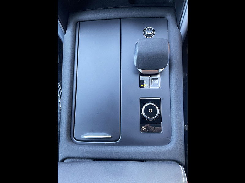 Land Rover DISCOVERY 3.0 D300 MHEV R-Dynamic SE SUV 5dr Diesel Auto 4WD Euro 6 (s/s) (300 ps) 5dr Automatic 2025