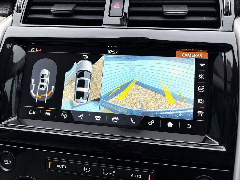 Land Rover DISCOVERY 3.0 TD V6 HSE Luxury SUV 5dr Diesel Auto 4WD Euro 6 (s/s) (258 ps) 5dr Automatic 2026