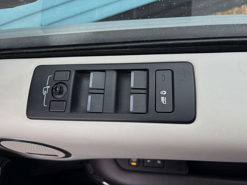 Land Rover DISCOVERY 3.0 TD V6 HSE Luxury SUV 5dr Diesel Auto 4WD Euro 6 (s/s) (258 ps) 5dr Automatic 2026