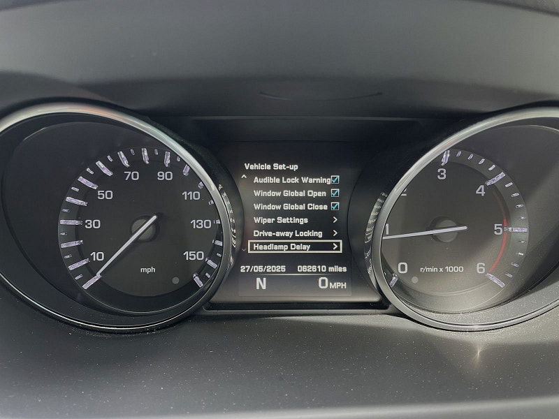 Land Rover Discovery Sport 2.2 SD4 HSE Luxury SUV 5dr Diesel Auto 4WD Euro 5 (s/s) (190 ps) 5dr Automatic 2025