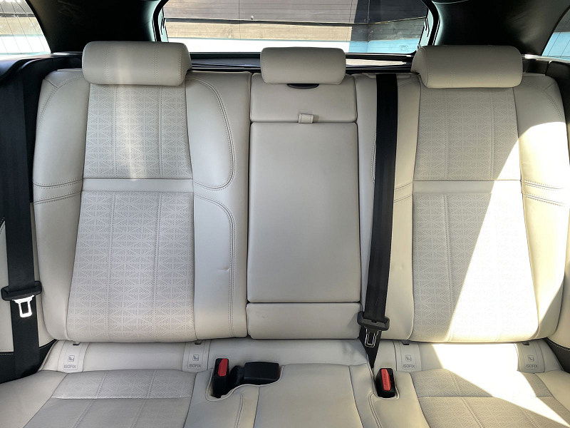 Land Rover Range Rover Velar 2.0 D180 R-Dynamic HSE SUV 5dr Diesel Auto 4WD Euro 6 (s/s) (180 ps) 5dr Automatic 2025