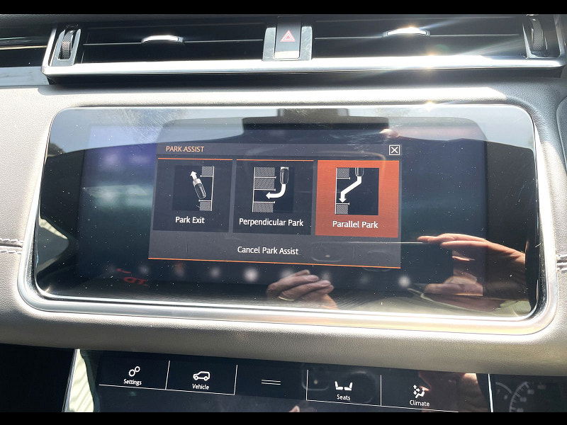 Land Rover Range Rover Velar 2.0 D180 R-Dynamic HSE SUV 5dr Diesel Auto 4WD Euro 6 (s/s) (180 ps) 5dr Automatic 2025