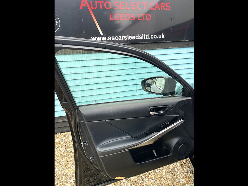 Lexus IS 2.5 300h Executive Edition Saloon 4dr Petrol Hybrid E-CVT Euro 6 (s/s) (223 ps) 4dr Automatic 2025