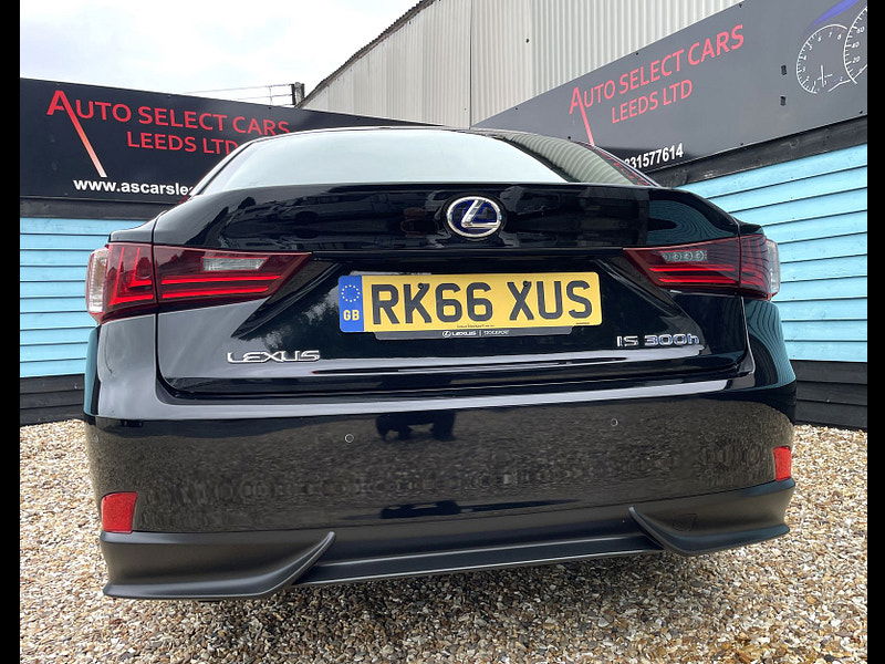 Lexus IS 2.5 300h Executive Edition Saloon 4dr Petrol Hybrid E-CVT Euro 6 (s/s) (223 ps) 4dr Automatic 2025