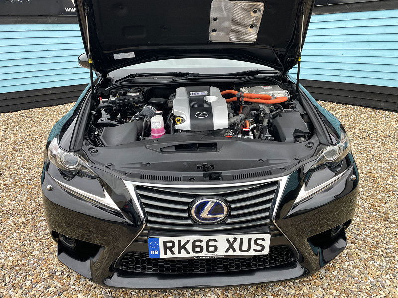 Lexus IS 2.5 300h Executive Edition Saloon 4dr Petrol Hybrid E-CVT Euro 6 (s/s) (223 ps) 4dr Automatic 2025
