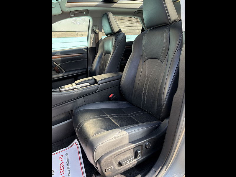 Lexus RX 3.5 450h V6 Takumi SUV 5dr Petrol Hybrid E-CVT 4WD Euro 6 (s/s) (313 ps) 5dr Automatic 2026