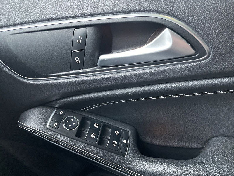 Mercedes-Benz A Class 1.5 A180d Sport Hatchback 5dr Diesel Manual Euro 6 (s/s) (109 ps) 5dr Manual 2025