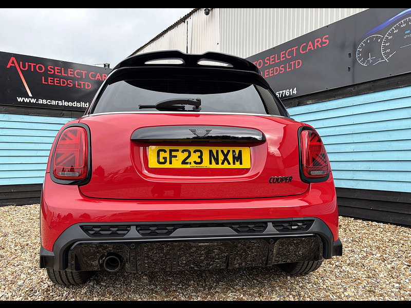 MINI Hatch 1.5 Cooper Sport Hatchback 5dr Petrol Steptronic Euro 6 (s/s) (136 ps) 5dr Automatic 2026