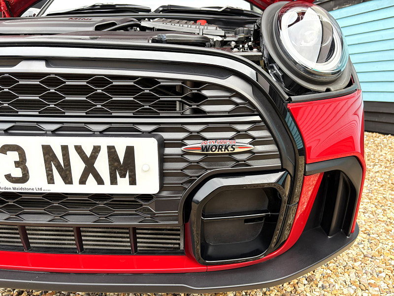 MINI Hatch 1.5 Cooper Sport Hatchback 5dr Petrol Steptronic Euro 6 (s/s) (136 ps) 5dr Automatic 2026