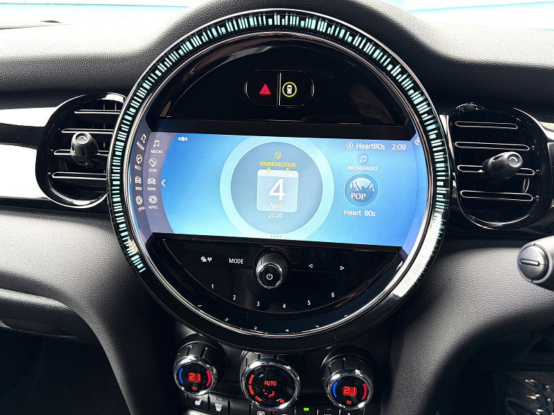 MINI Hatch 1.5 Cooper Sport Hatchback 5dr Petrol Steptronic Euro 6 (s/s) (136 ps) 5dr Automatic 2026