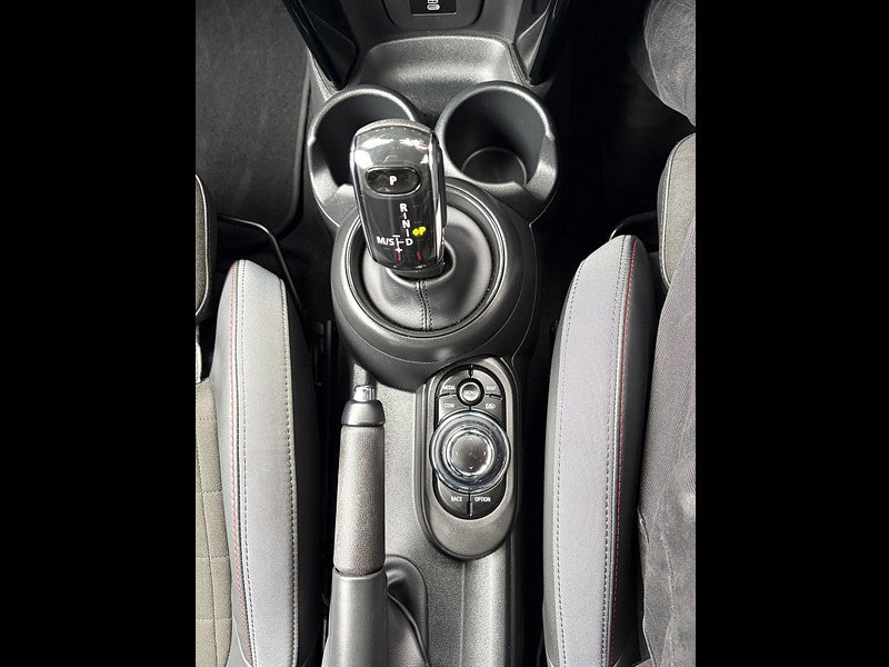 MINI Hatch 1.5 Cooper Sport Hatchback 5dr Petrol Steptronic Euro 6 (s/s) (136 ps) 5dr Automatic 2026