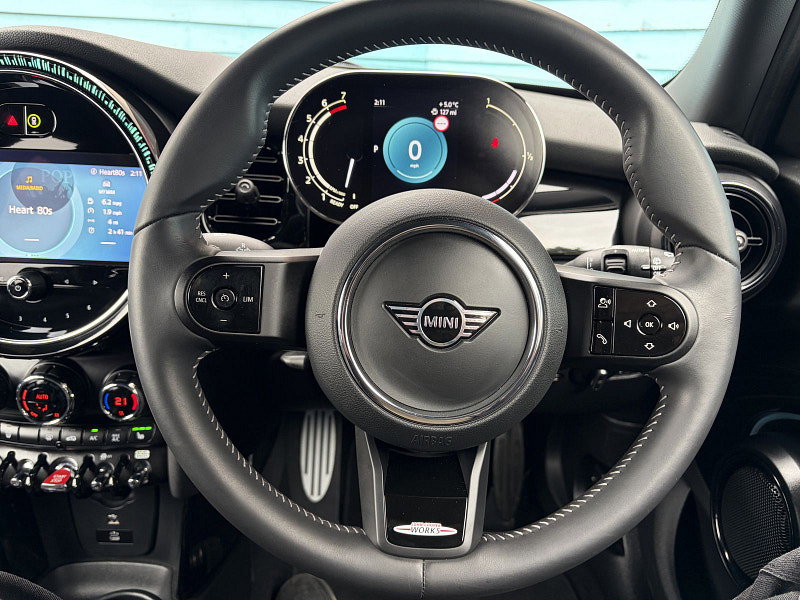 MINI Hatch 1.5 Cooper Sport Hatchback 5dr Petrol Steptronic Euro 6 (s/s) (136 ps) 5dr Automatic 2026