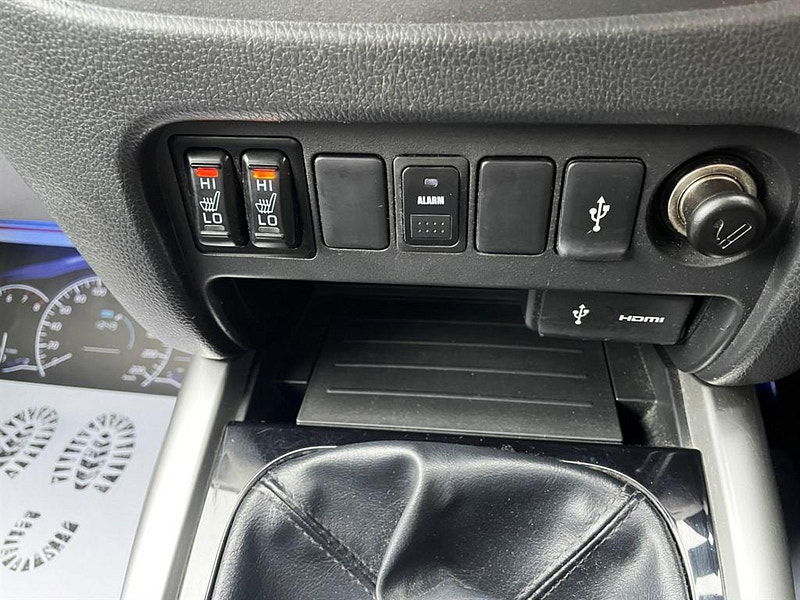 Mitsubishi L200 2.4 DI-D DC Barbarian 4WD Euro 6 4dr 4dr Manual 2025