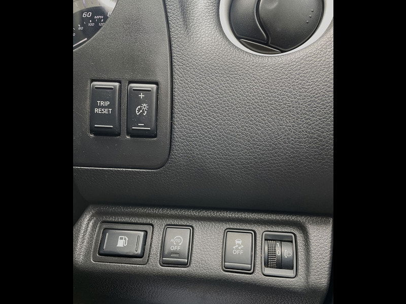 Nissan Navara 2.3 dCi Acenta Pickup Double Cab 4dr Diesel Manual 4WD Euro 6 (s/s) (163 ps) 4dr Manual 2025
