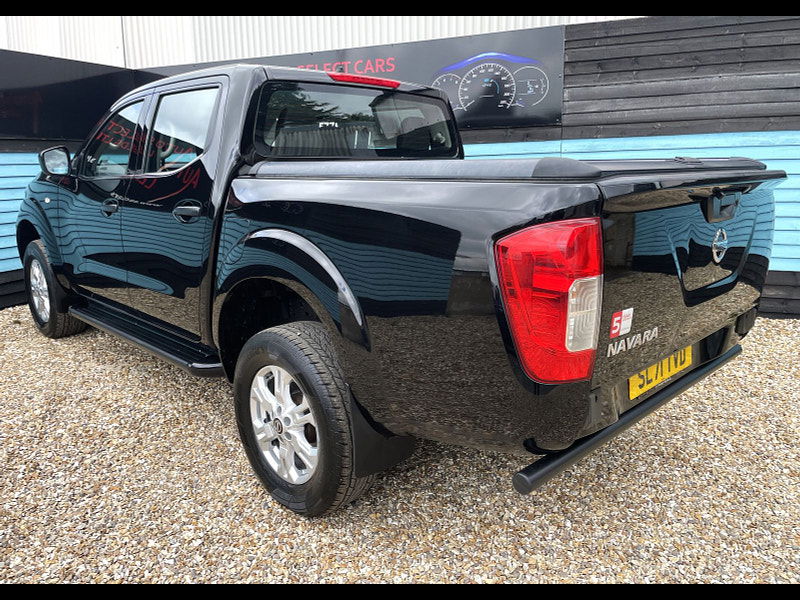 Nissan Navara 2.3 dCi Acenta Pickup Double Cab 4dr Diesel Manual 4WD Euro 6 (s/s) (163 ps) 4dr Manual 2025