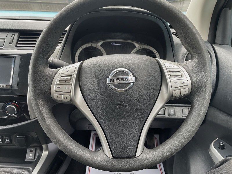 Nissan Navara 2.3 dCi Acenta Pickup Double Cab 4dr Diesel Manual 4WD Euro 6 (s/s) (163 ps) 4dr Manual 2025