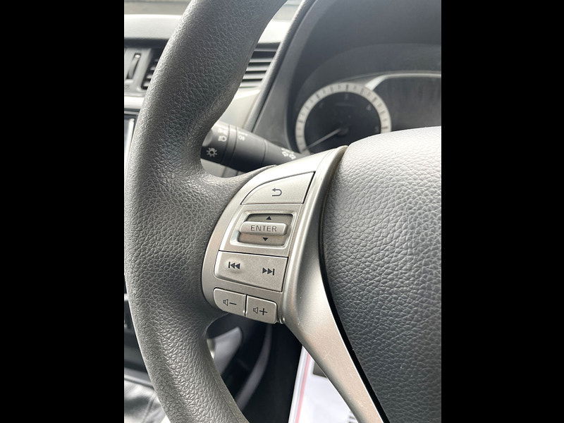 Nissan Navara 2.3 dCi Acenta Pickup Double Cab 4dr Diesel Manual 4WD Euro 6 (s/s) (163 ps) 4dr Manual 2025