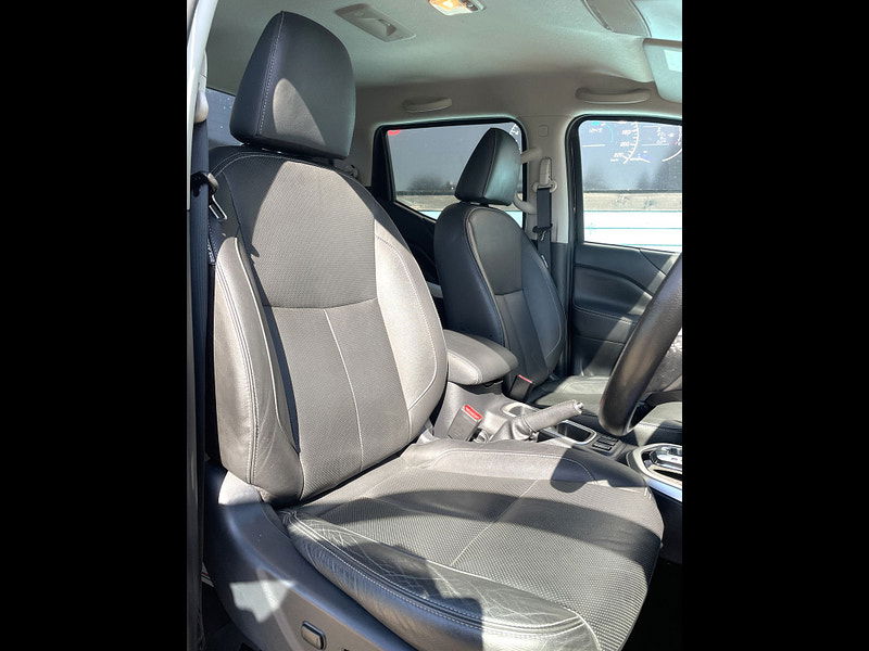 Nissan Navara 2.3 dCi Tekna Pickup Double Cab 4dr Diesel Auto 4WD Euro 6 (190 ps) 4dr Automatic 2025
