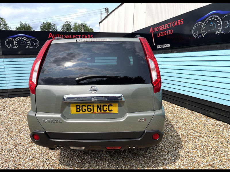 Nissan X-Trail 2.0 dCi Tekna SUV 5dr Diesel Manual 4WD Euro 5 (173 ps) 5dr Manual 2025