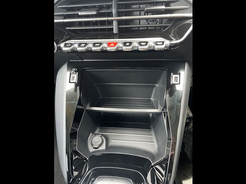 Peugeot 208 1.2 PureTech Active Premium + Hatchback 5dr Petrol EAT Euro 6 (s/s) (100 ps) 5dr Automatic 2025