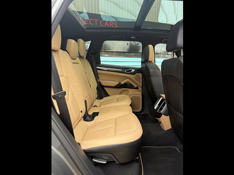 Porsche Cayenne 3.0 TD V6 Platinum Edition SUV 5dr Diesel TiptronicS 4WD Euro 5 (s/s) (245 ps) 5dr Automatic 2026
