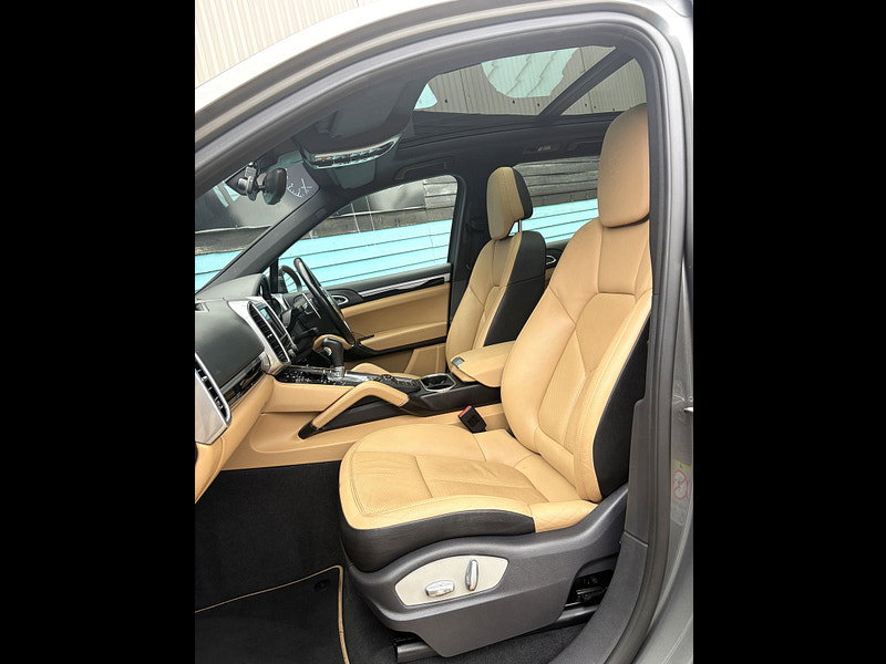Porsche Cayenne 3.0 TD V6 Platinum Edition SUV 5dr Diesel TiptronicS 4WD Euro 5 (s/s) (245 ps) 5dr Automatic 2026