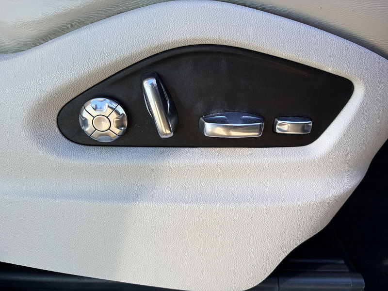 Porsche Cayenne 3.0T V6 SUV 5dr Petrol TiptronicS 4WD Euro 6 (s/s) (340 ps) 5dr Automatic 2026