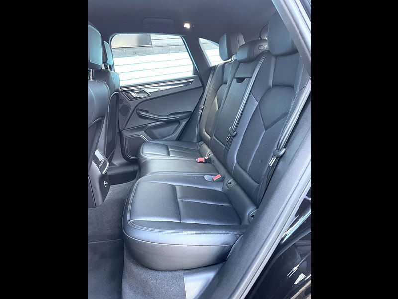 Porsche Macan 2.0T SUV 5dr Petrol PDK 4WD Euro 6 (s/s) (237 ps) 5dr Automatic 2025