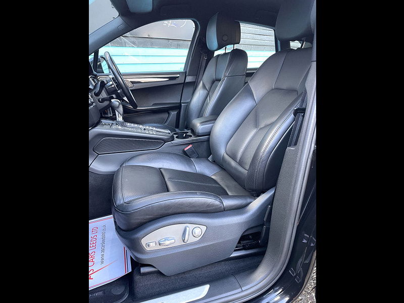 Porsche Macan 2.0T SUV 5dr Petrol PDK 4WD Euro 6 (s/s) (237 ps) 5dr Automatic 2025