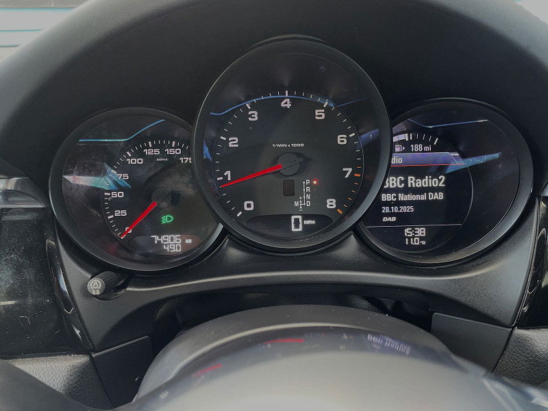 Porsche Macan 2.0T SUV 5dr Petrol PDK 4WD Euro 6 (s/s) (237 ps) 5dr Automatic 2025