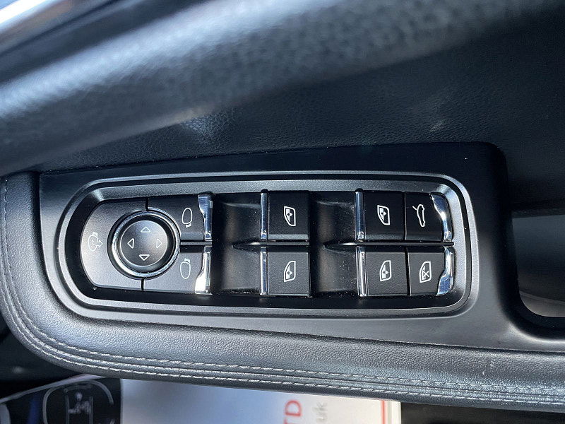 Porsche Macan 2.0T SUV 5dr Petrol PDK 4WD Euro 6 (s/s) (237 ps) 5dr Automatic 2025